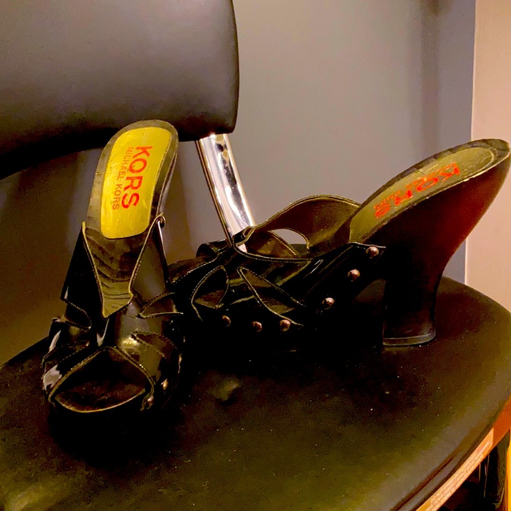Platform sandals.